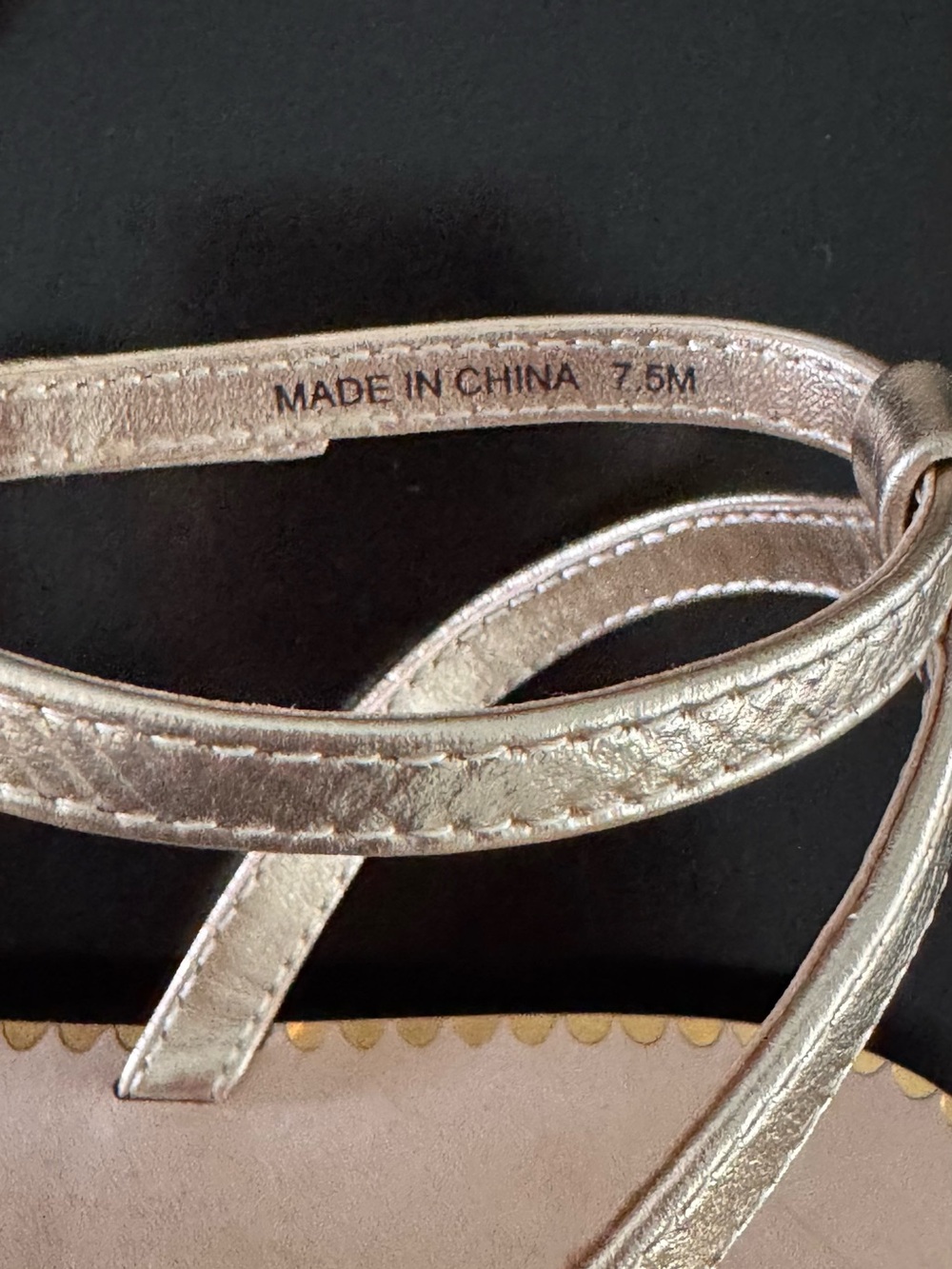 Lilly Pulitzer Katie Embellished Bermuda Blue/Gold Leather Sandals Sz 7 1/2 - Picture 6 of 8